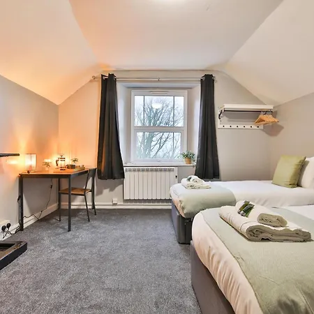 Charming Flat Near The *